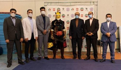 انتقاد صریح یك هنرمند به طراحی یك عروسك