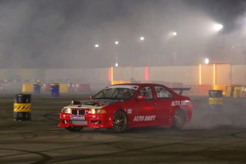 آغاز رقابت در دست فرمون