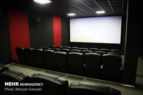 تا رسیدن به شرایط ایده آل سینما فاصله داریم