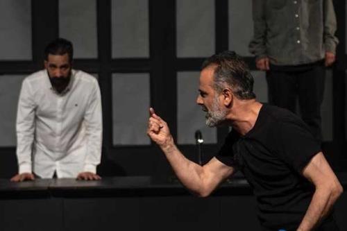 در یک دورهمی هیچ چیز پایانی ندارد