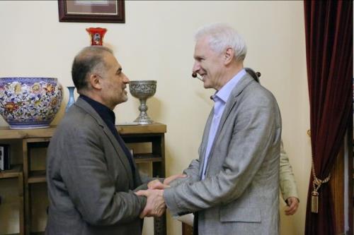 بررسی همکاری های علمی و فرهنگی ایران و روسیه