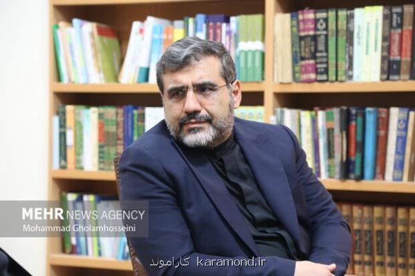 هیچ شکافی بین هنرمندان و دولت وجود ندارد