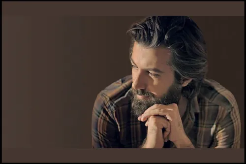 سعید مدرس در نیاوران کنسرت می دهد اجرای ترانه های معروف