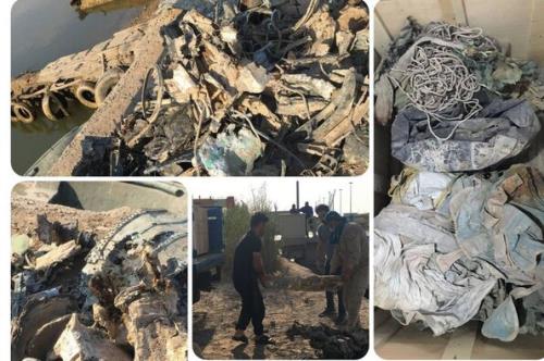 تحویل باقیمانده اجزای هواپیمای خلبان شهید بیرجند بیك محمدی به ارتش بعلاوه عكس